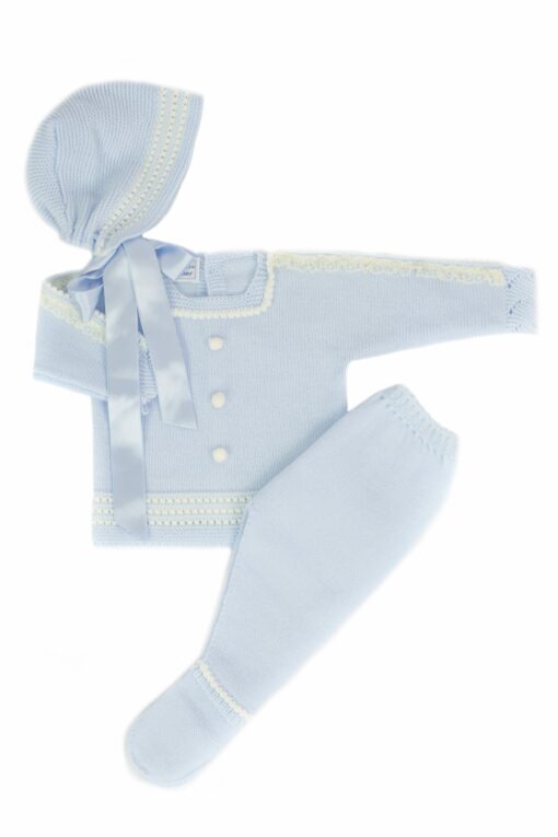 Tricô Carmen Taberner Azul Celeste com Detalhes em Branco e Touca