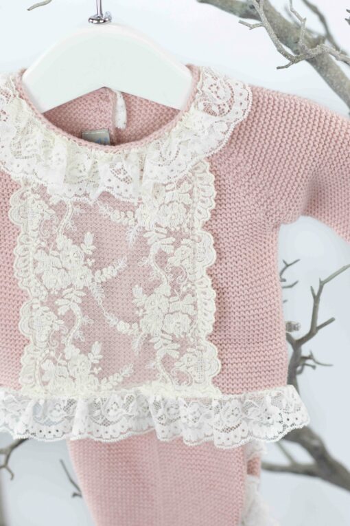 Conjunto de Tricô Rosa Seco com Renda Bege - Image 2