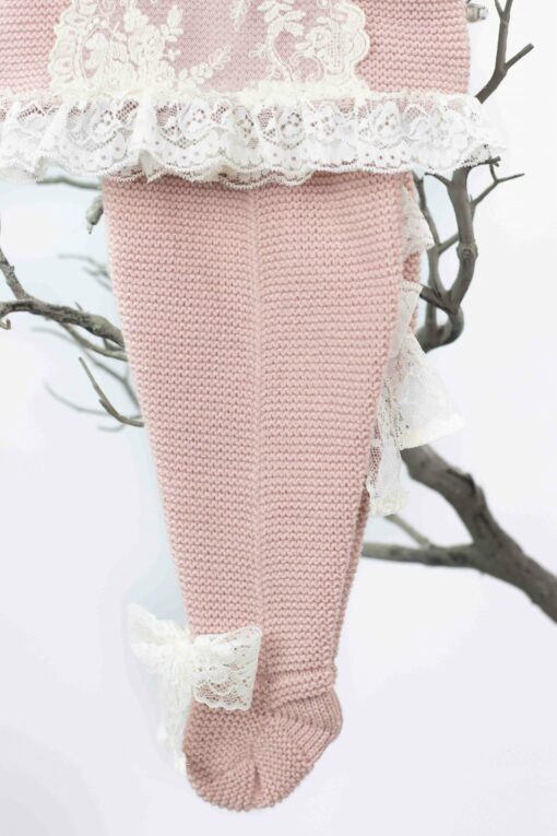 Conjunto de Tricô Rosa Seco com Renda Bege - Image 3