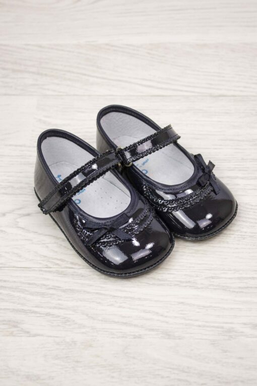 Sapatos de Verniz Azul Marinho com Laço