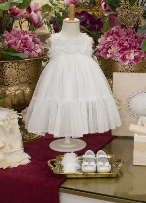 Vestido de Festa Branco em Tule com Detalhes em Renda