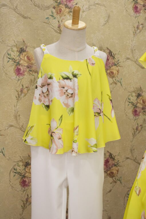 Conjunto Amaya Modelo 554653 Blusa Estampada Amarelo e Calça Branca - Image 2