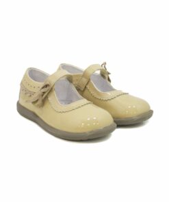Sapatos de Verniz Camel com Laço