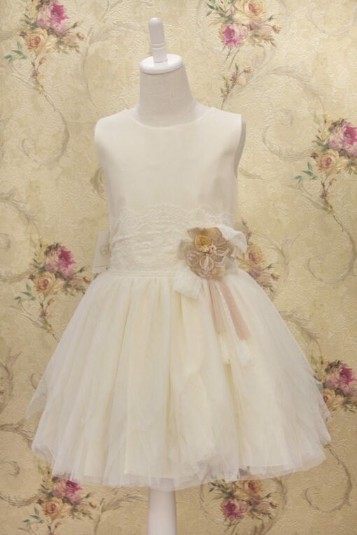 Vestido de Festa Salmão em Tule com Flor e Faixa em Renda com Laçada Atrás