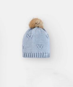 99. Pili Carrera | Gorro Azul com Pompom de Pêlo