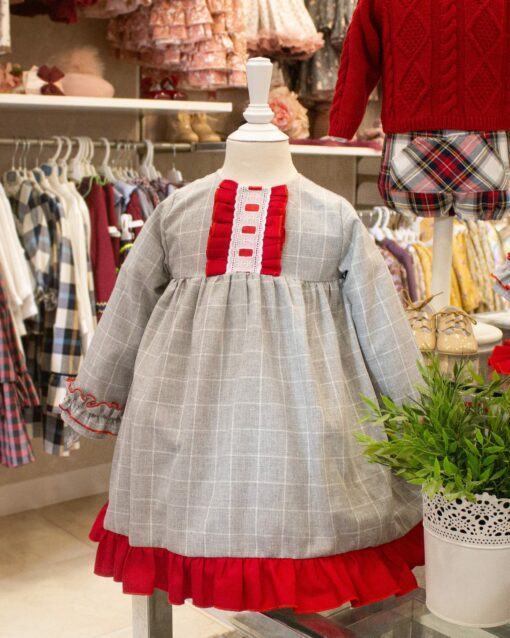 Lor Miral Tema Cinza | Vestido com Detalhes em Vermelho