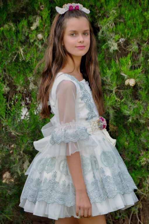 Vestido La Amapola Modelo ELIZABETHTB Cintura Descida em Bege e Verde - Image 3