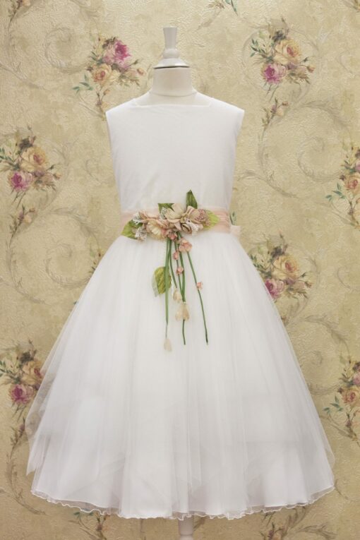 Vestido Cru de Tule com Faixa Rosa e Flores