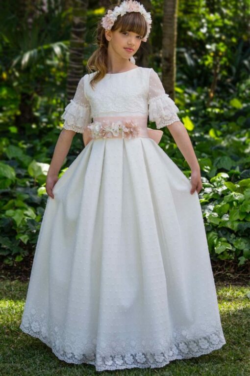 Modelo 5625 Vestido Comprido Cru com Faixa Rosa