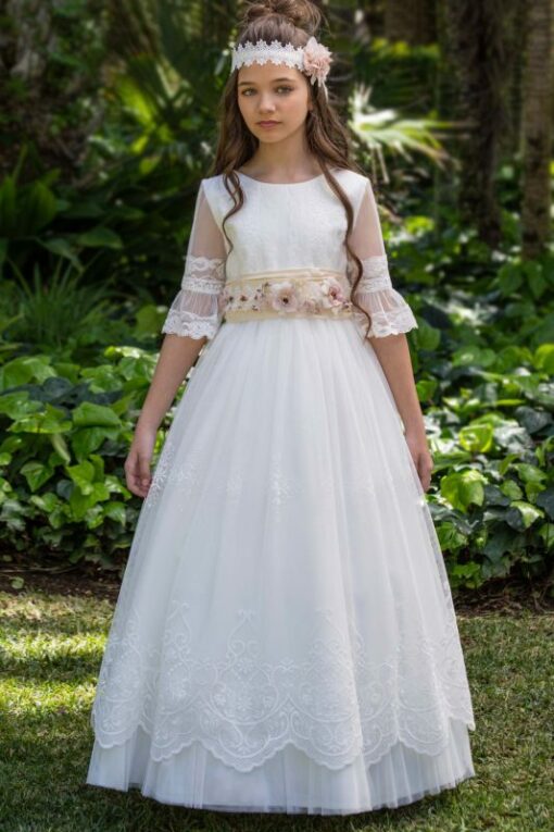 Modelo 56425 Vestido Comprido Cru com Faixa