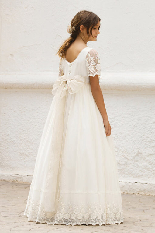 Amaya Modelo 557024MD Vestido Comprido Pérola com Faixa e Flor - Image 2