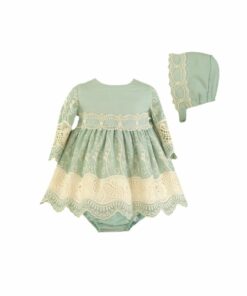 98. Miranda Tema Verde Renda | Vestido Verde com Detalhes em Renda, Touca e Tapa Fraldas