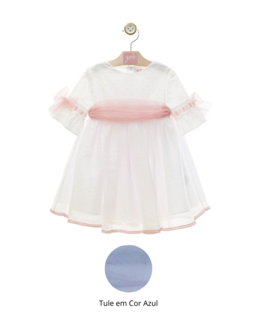 98. Yoedu Tema Brisa | Vestido Branco com Tule Azul e Laçada Atrás