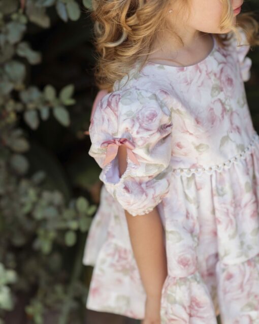 98. Miranda Tema Rosa Florido | Vestido Rosa Florido com Laço Atrás - Image 2