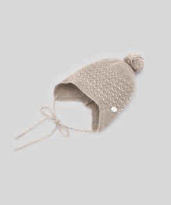 97. Paz Rodriguez Tema Merlin | Gorro Camel com Pompom