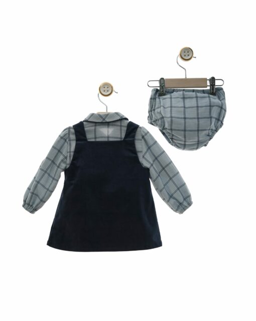 97. Yoedu Tema Acuarela | Conjunto de Blusa Xadrez Azul, Vestido com Alças Azul Marinho e Tapa Fraldas - Image 5
