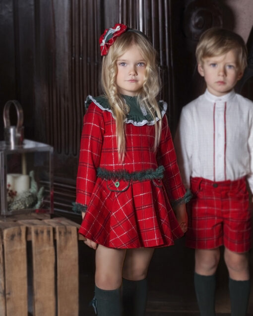 97. Miranda Tema Natal | Vestido Vermelho e Verde Axadrezado com Detalhes em Verde