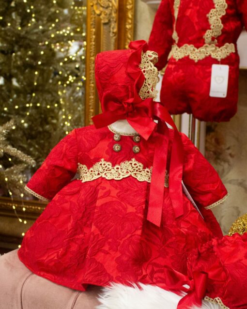97. Tema Natal Vestido Vermelho com Detalhes em Renda Dourada, Touca e Tapa Fraldas